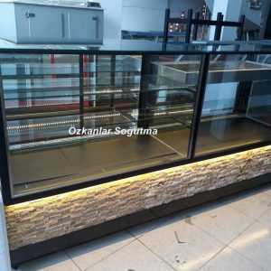 2.5 Metre Pastane Dolabı