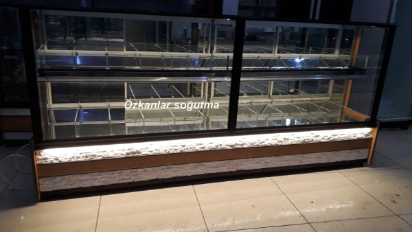 2,5 Metre Kuruyemiş Dolabı