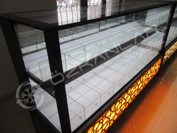 2 Metre Çok Renkli Led Işıklı Kuruyemiş Dolabı