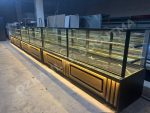 9 Metre Unlu Mamuller Dolabı 3 adet 3 Metre Pasta Dolabı